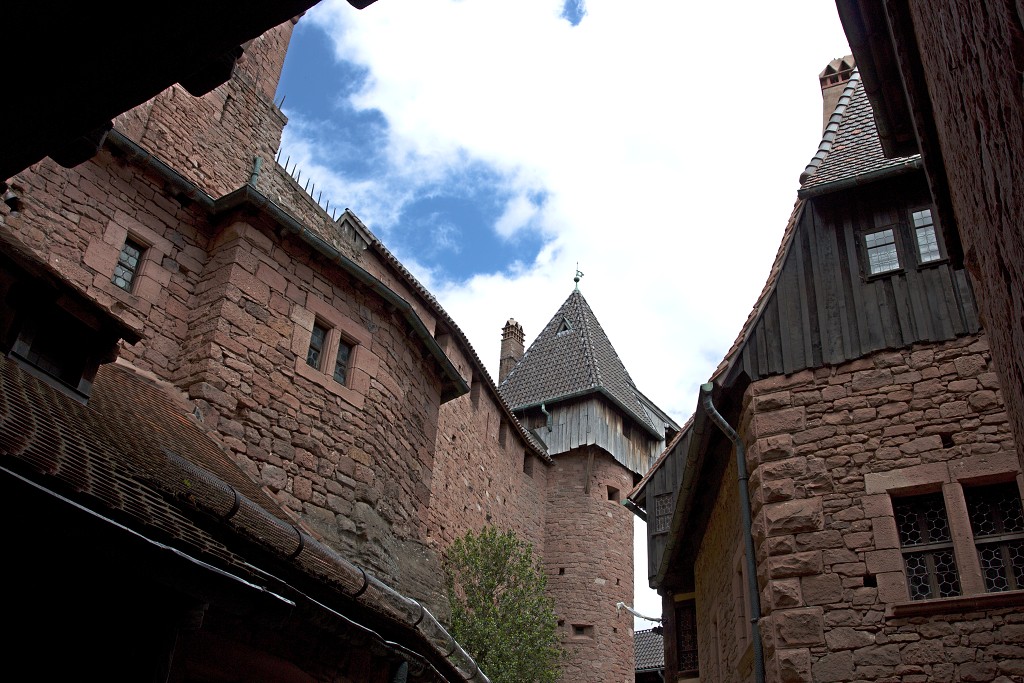 chateau koenigsbourg koenigsburg kasteel burcht hdr orschwiller elzas vogezen france frankrijk fort
